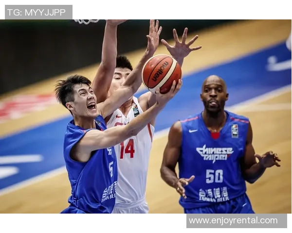 刘铮的奋斗之路:从平凡到卓越的篮球人生探索与启示